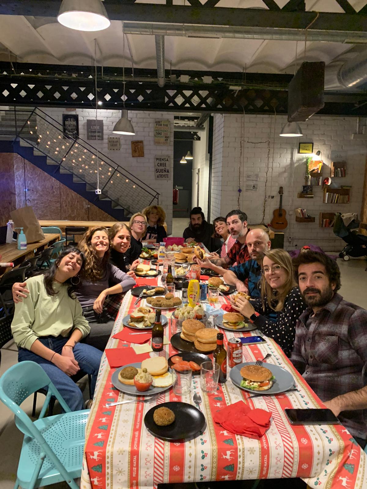 activities.dinners.title